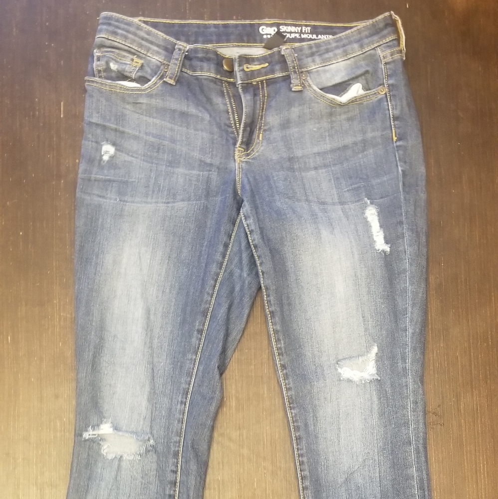 Gap distressed skinny fit jeans 2/26R